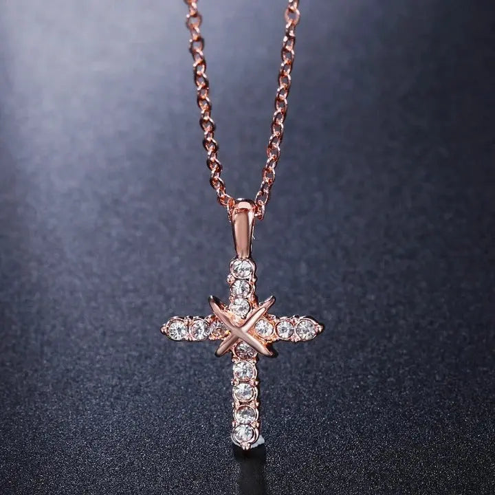 Jewelry Fashion Cross Pendant Necklace null